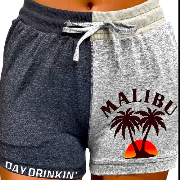 𝐂𝐨𝐜𝐨𝐧𝐮𝐭 𝐓𝐫𝐞𝐞 & 𝐋𝐞𝐭𝐭𝐞𝐫 𝐏𝐫𝐢𝐧𝐭 𝐖𝐨𝐦𝐞𝐧𝐬 𝐒𝐡𝐨𝐫𝐭𝐬 - Picture 1 of 3